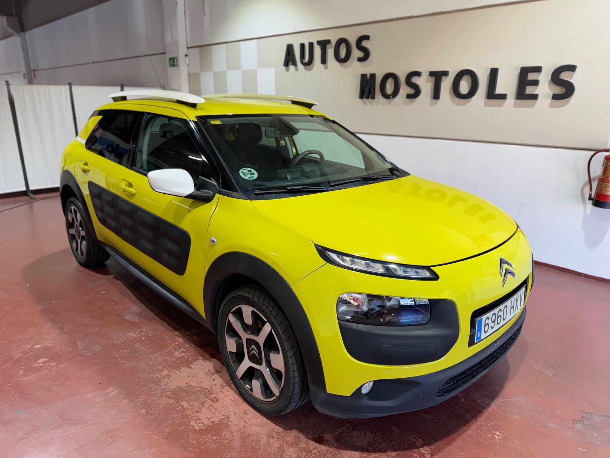 CITROEN C4 Cactus (1.6 BlueHDi S&S Feel Fine 100) en Madrid