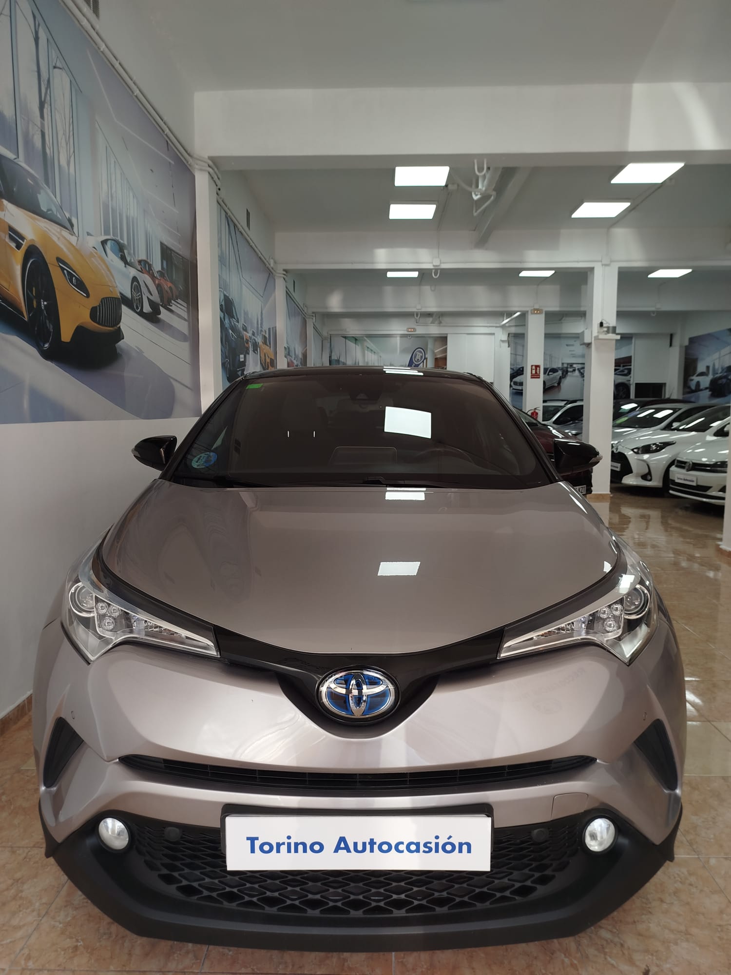 Foto del TOYOTA C-HR 125H Advance
