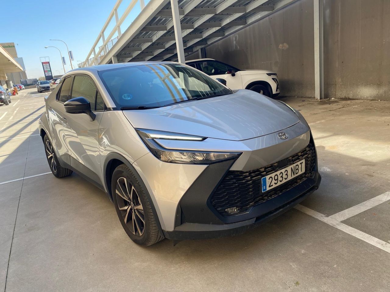 Foto del TOYOTA C-HR 200H Advance