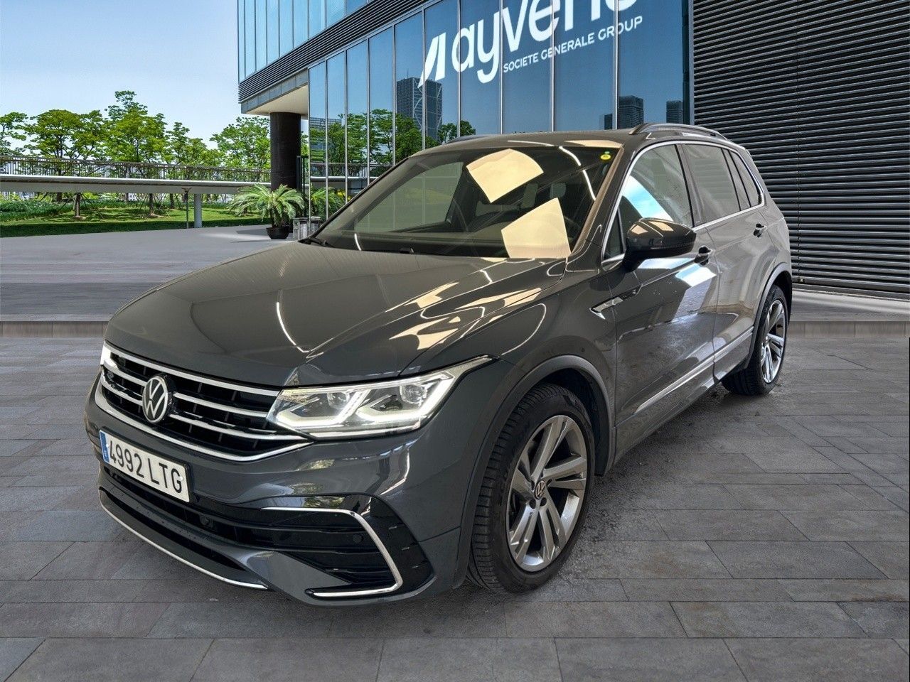 VOLKSWAGEN Tiguan (R-Line 2.0 TDI 110 kW (150 CV) DSG) en Madrid