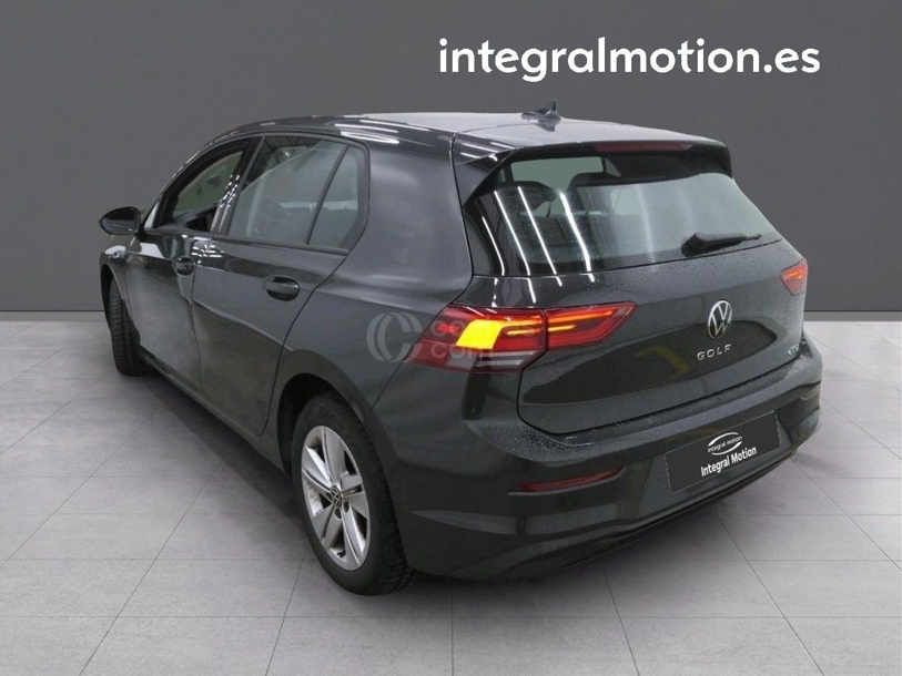 Foto del VOLKSWAGEN Golf 1.0 eTSI Life DSG 81kW