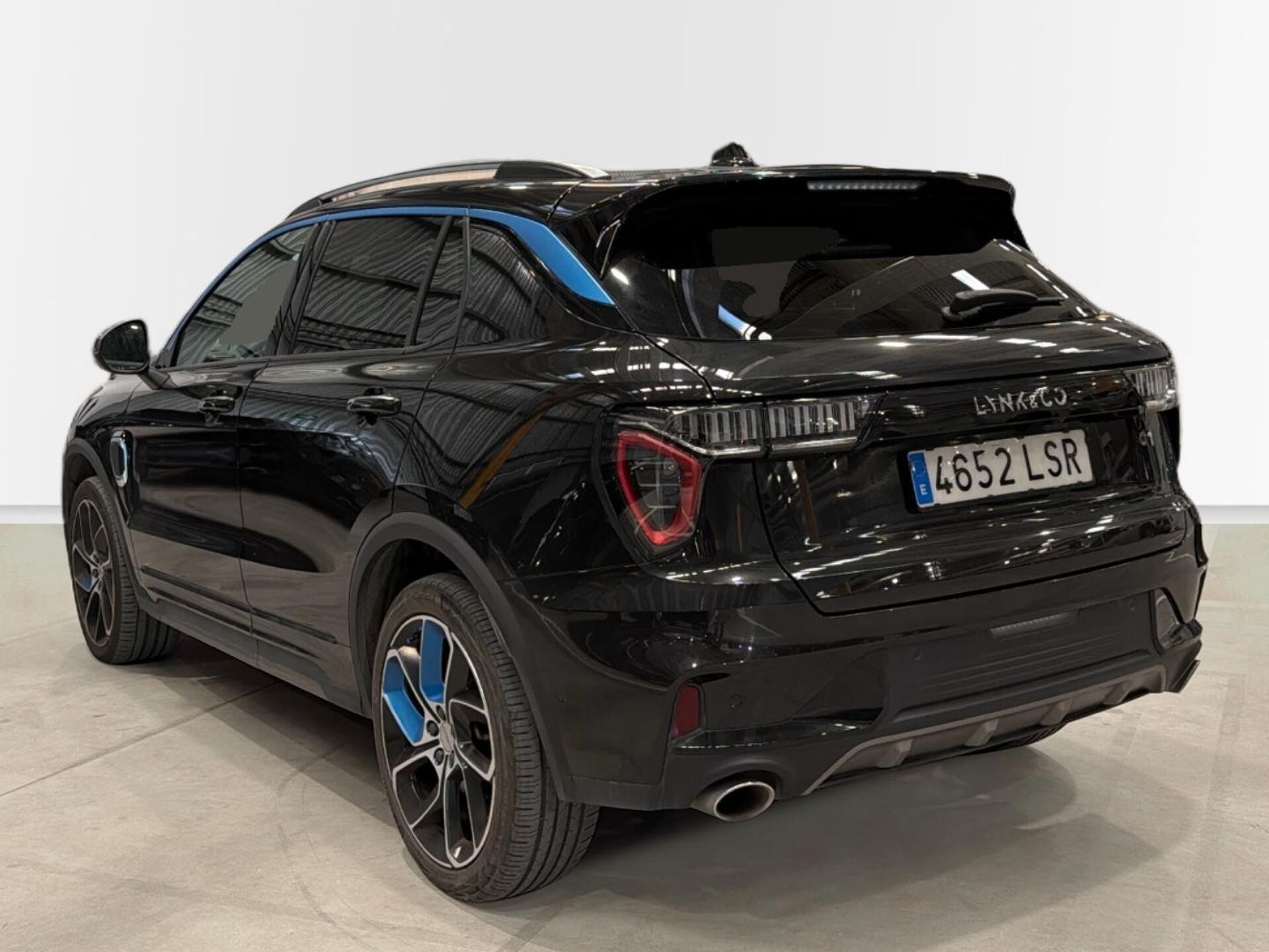 Imagen 2 de LYNK & CO 01