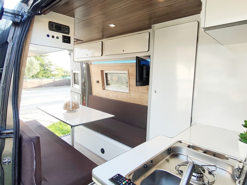 Foto del PEUGEOT Boxer Furgón 2.0BlueHDI 333 L2H2 130