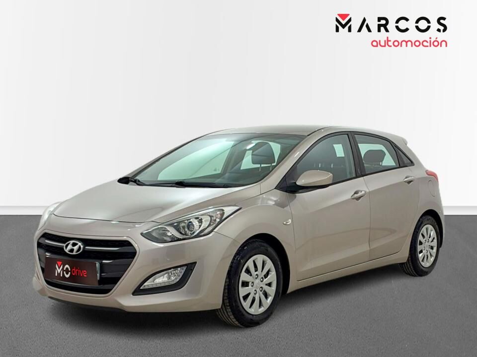 HYUNDAI i30 (1.4 MPI BlueDrive Essence) en Alicante