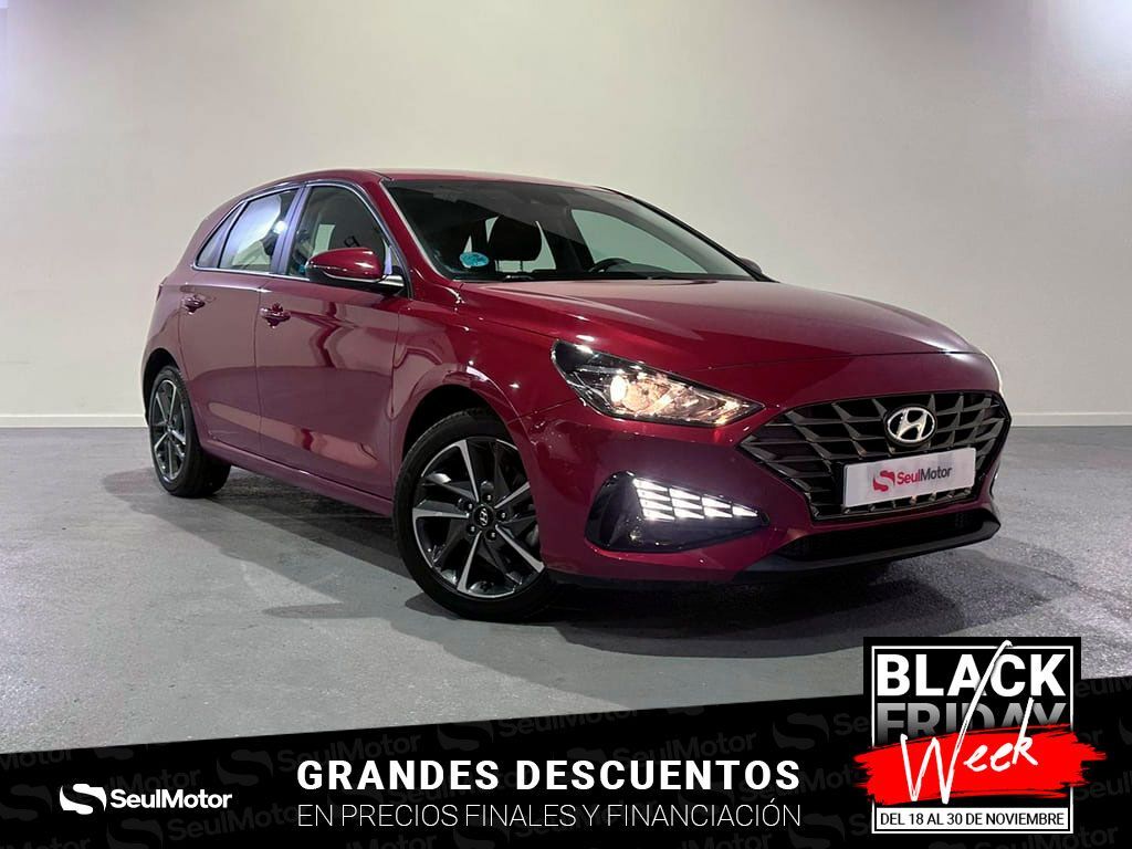HYUNDAI i30 (1.5 DPI Essence 110) en Barcelona