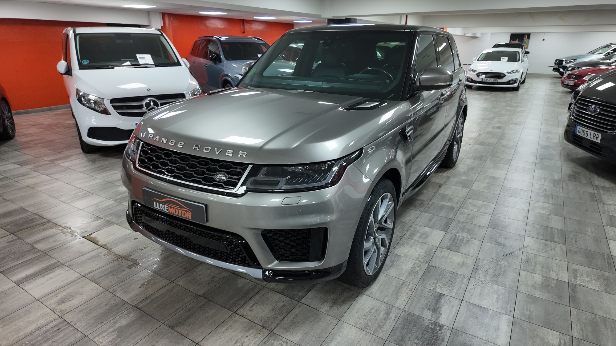 LAND ROVER Range Rover Sport (3.0SDV6 HSE Aut. 306) en Madrid