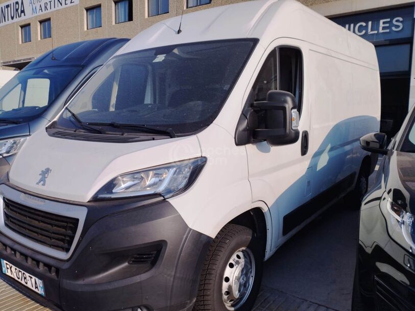 Foto del PEUGEOT Boxer Furgón 2.2BlueHDI 333 L2H2 S&S 120