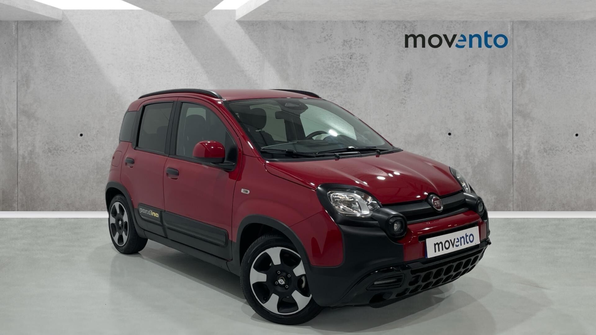 FIAT Panda (1.0 Hybrid Pandina 51 kW (70 CV)) en Barcelona