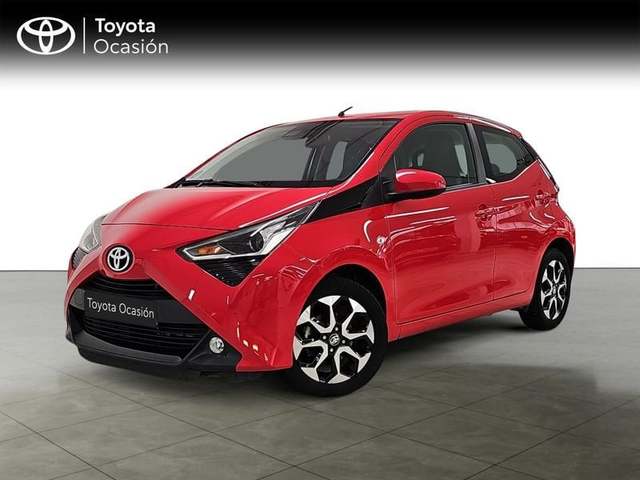 TOYOTA Aygo (1.0 70 x-play 53 kW (72 CV)) en Madrid