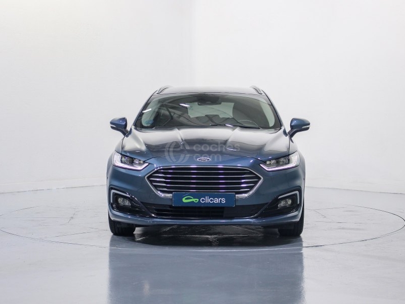 Foto del FORD Mondeo Sedán 2.0 HEV Titanium