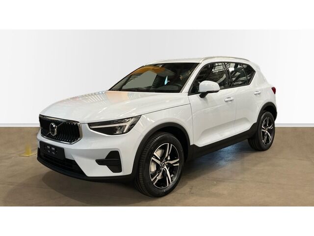 VOLVO XC40 (B3 G Plus Dark Auto 120 kW (163 CV)) en Madrid