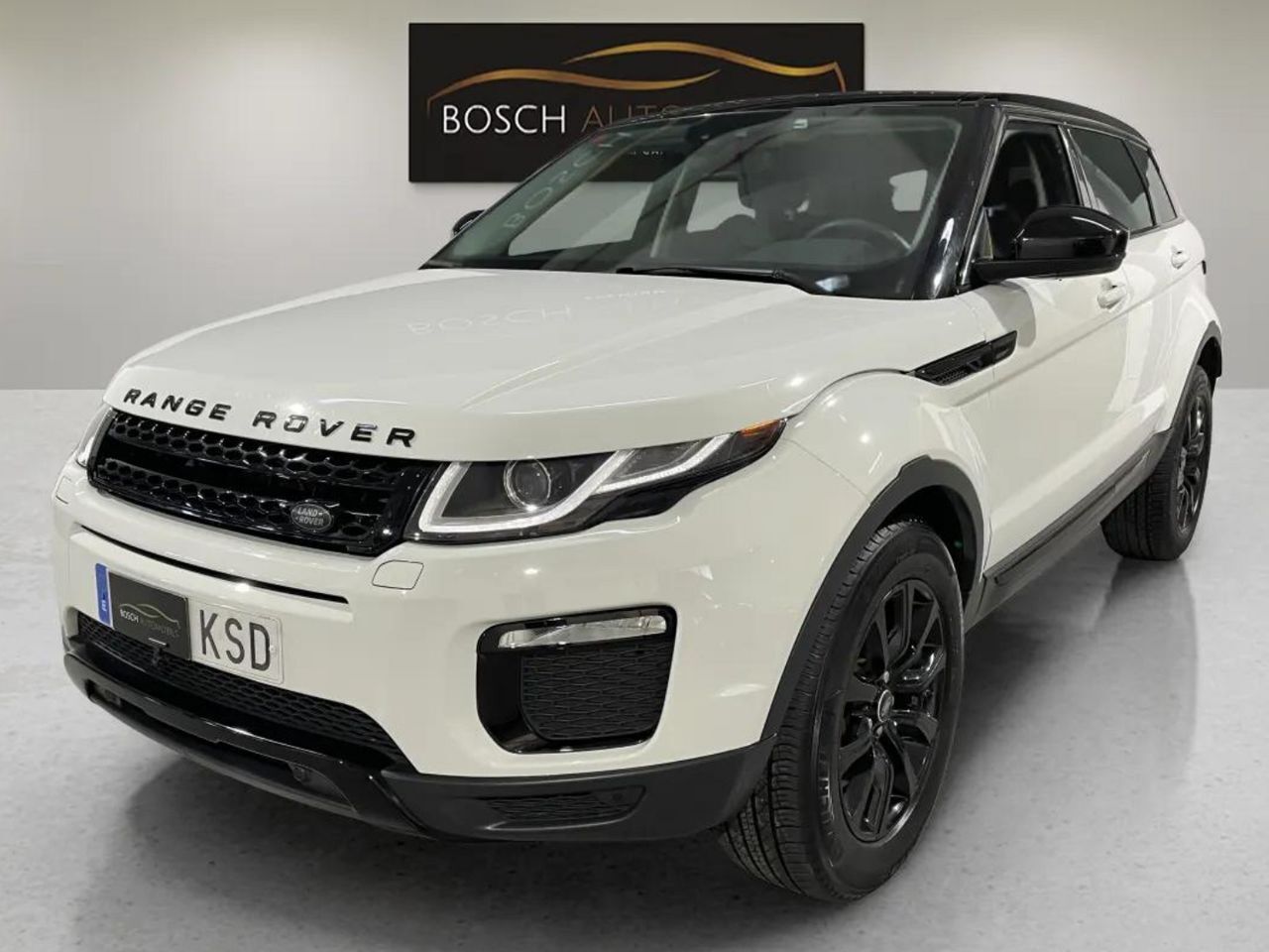 LAND ROVER Range Rover Evoque (2.0Td4 150cv 4x4 Auto SE) en Barcelona