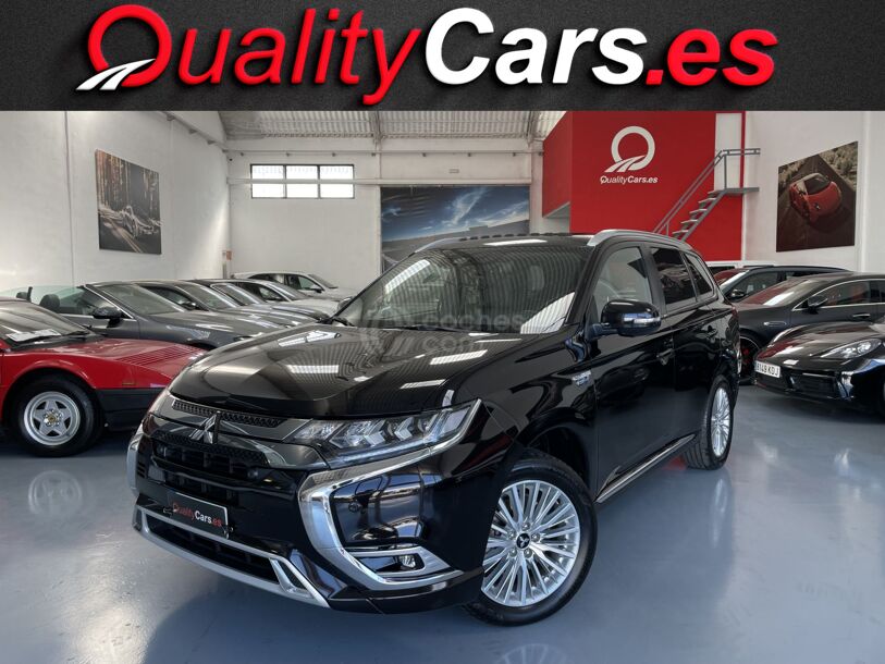 Foto del MITSUBISHI Outlander PHEV Kaiteki 4WD