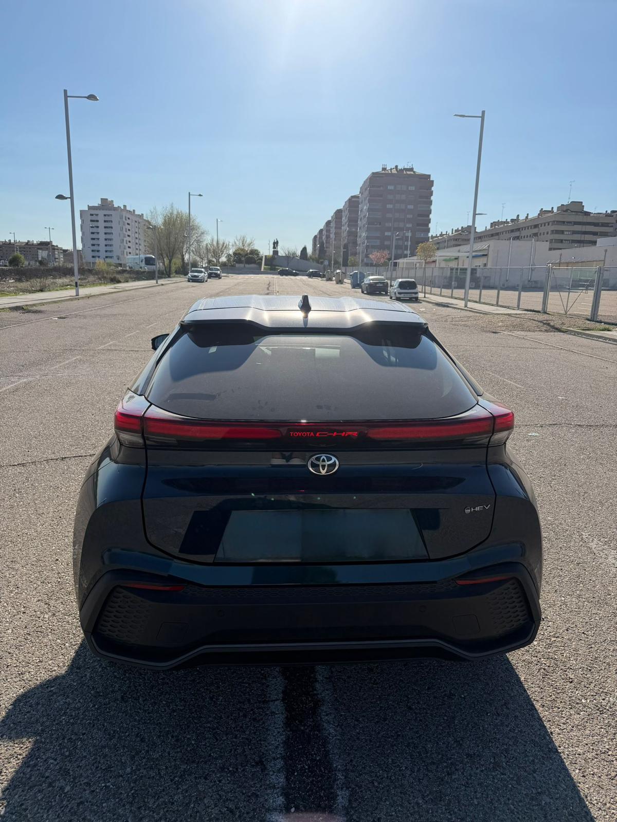Foto del TOYOTA C-HR 140H Advance