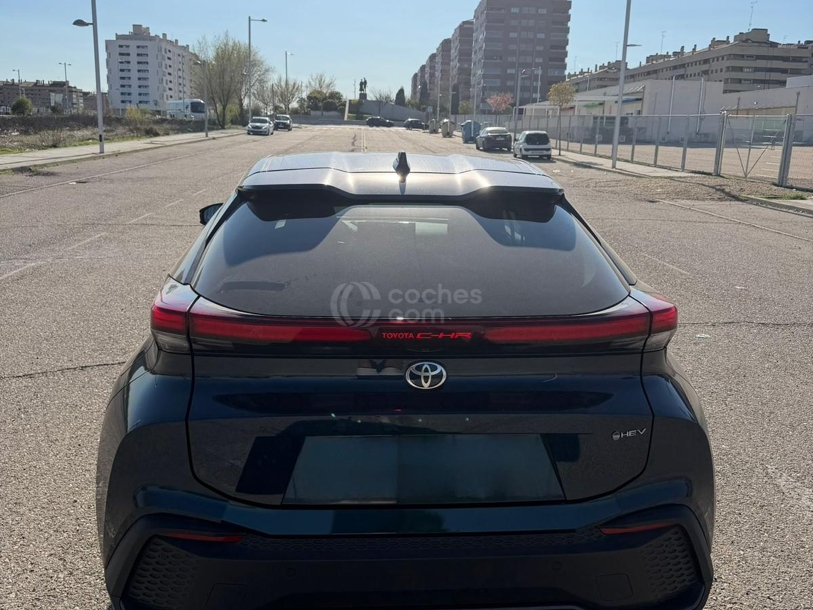Foto del TOYOTA C-HR 140H Advance
