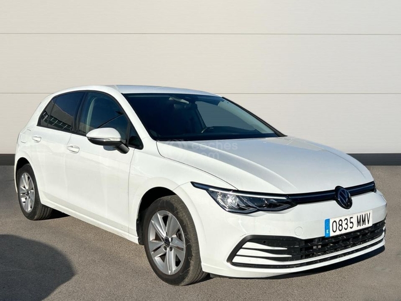 Foto del VOLKSWAGEN Golf 1.0 eTSI Life DSG 81kW