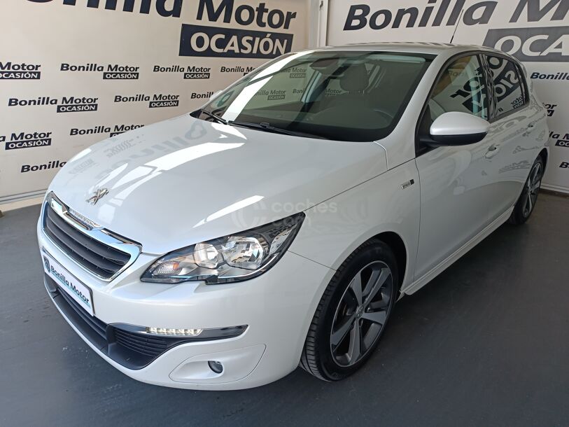 Foto del PEUGEOT 308 1.2 PureTech S&S Style 130