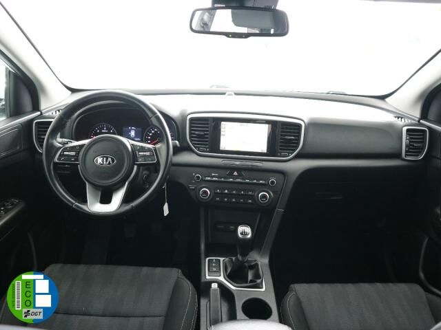 Foto del KIA Sportage 1.6 MHEV GT Line Essential 4x4 136