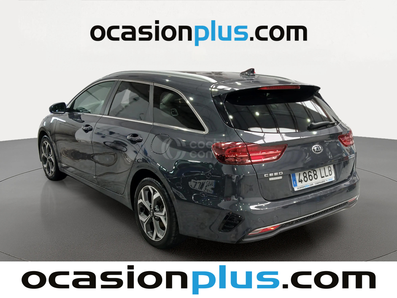 Foto del KIA Ceed Tourer 1.6 MHEV iMT Tech DCT 136