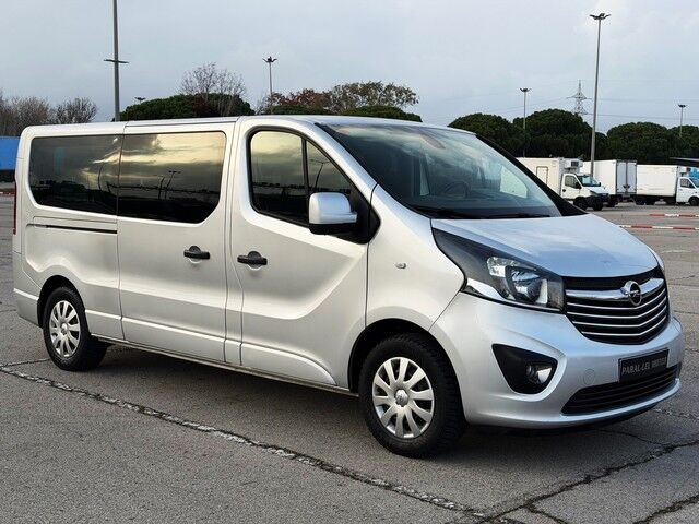 Foto del OPEL Vivaro Combi 9 1.6CDTi Biturbo S-S 29 L2 125
