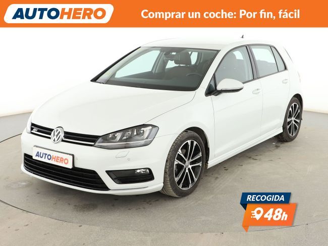 VOLKSWAGEN Golf (1.6 TDI Sport by R-Line BlueMotion) en Madrid