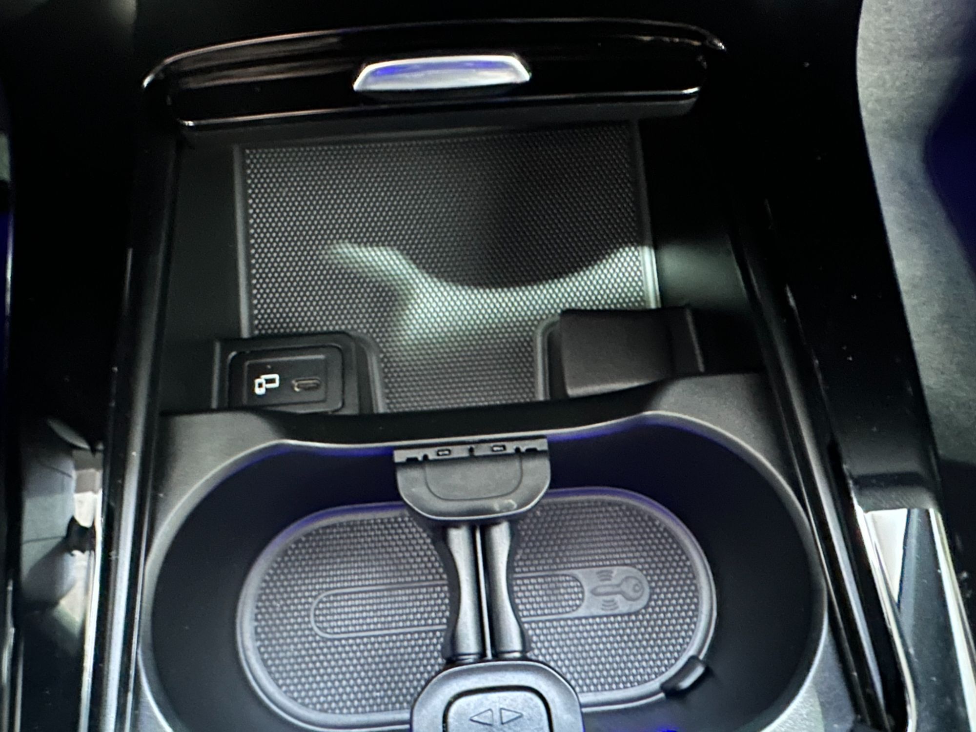 Foto del MERCEDES Clase CLA CLA 200 7G-DCT