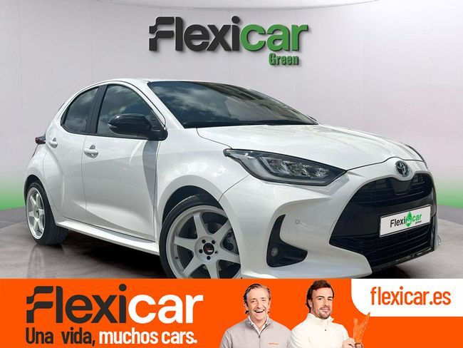 TOYOTA Yaris (1.5 120H Style - 5P (2023)) en Barcelona