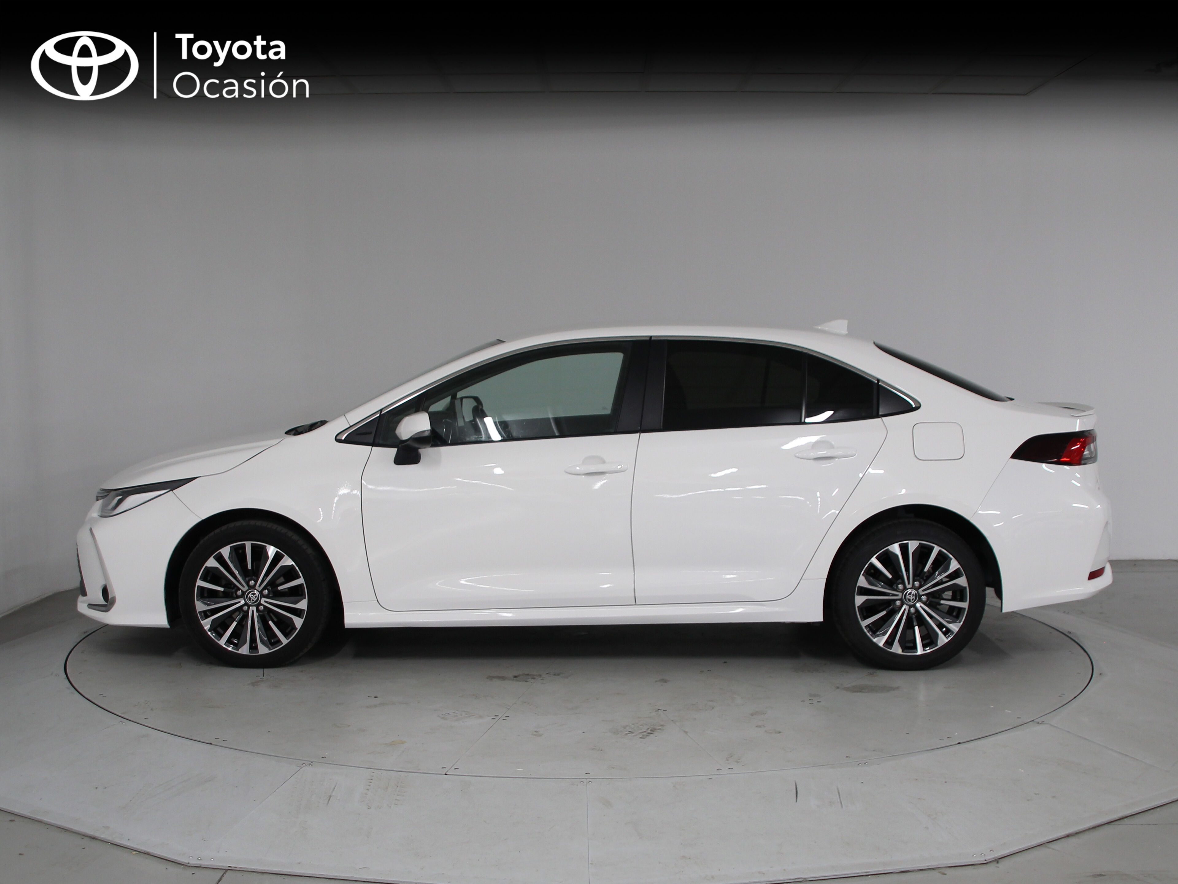 Foto del TOYOTA Corolla Sedán 140H Style Plus