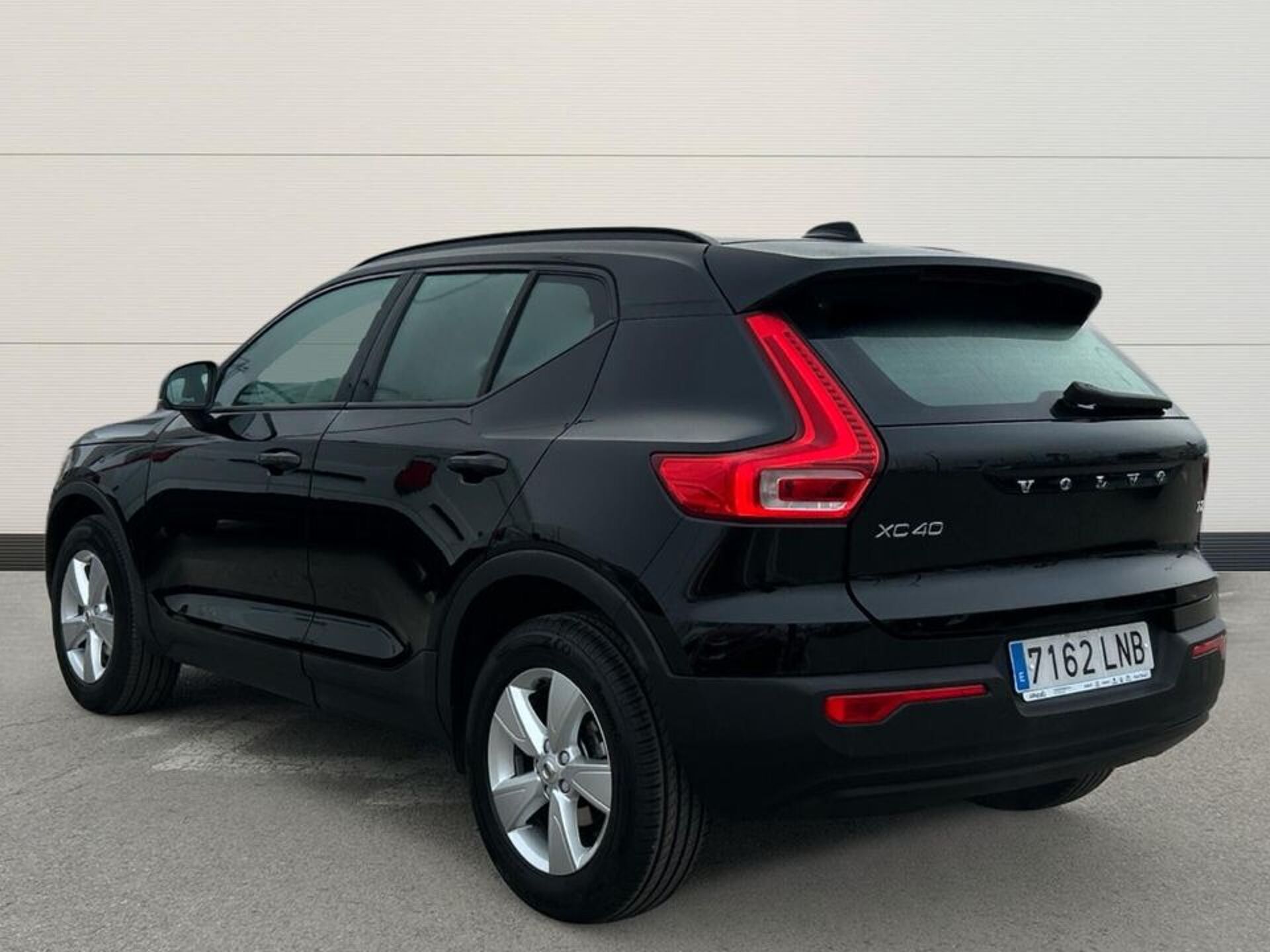 Imagen 3 de VOLVO XC40