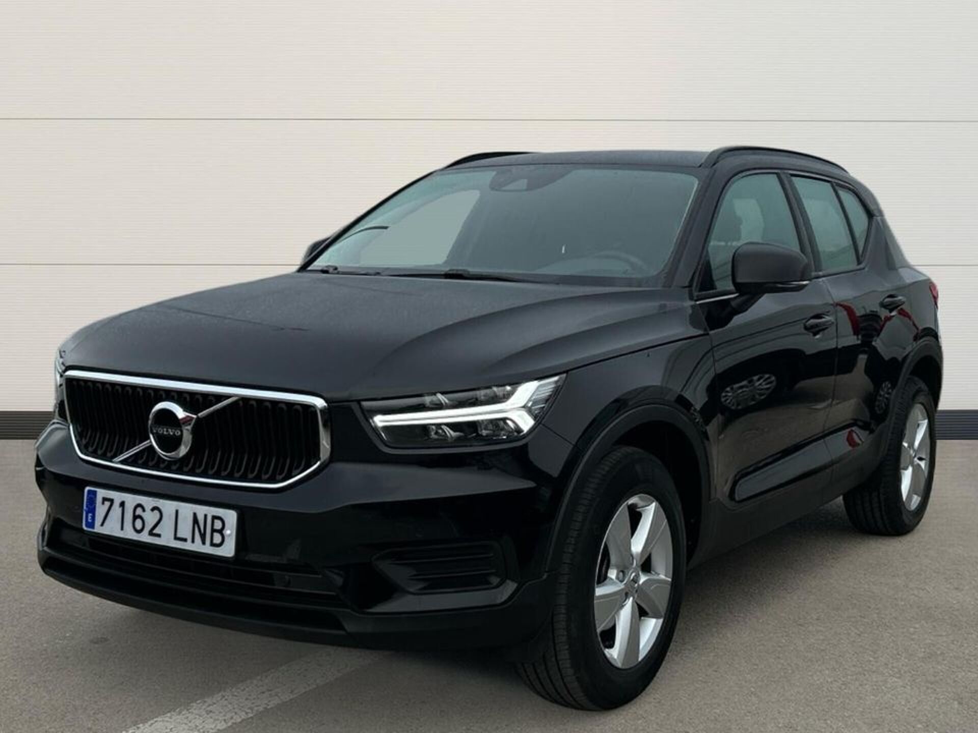 Imagen 2 de VOLVO XC40
