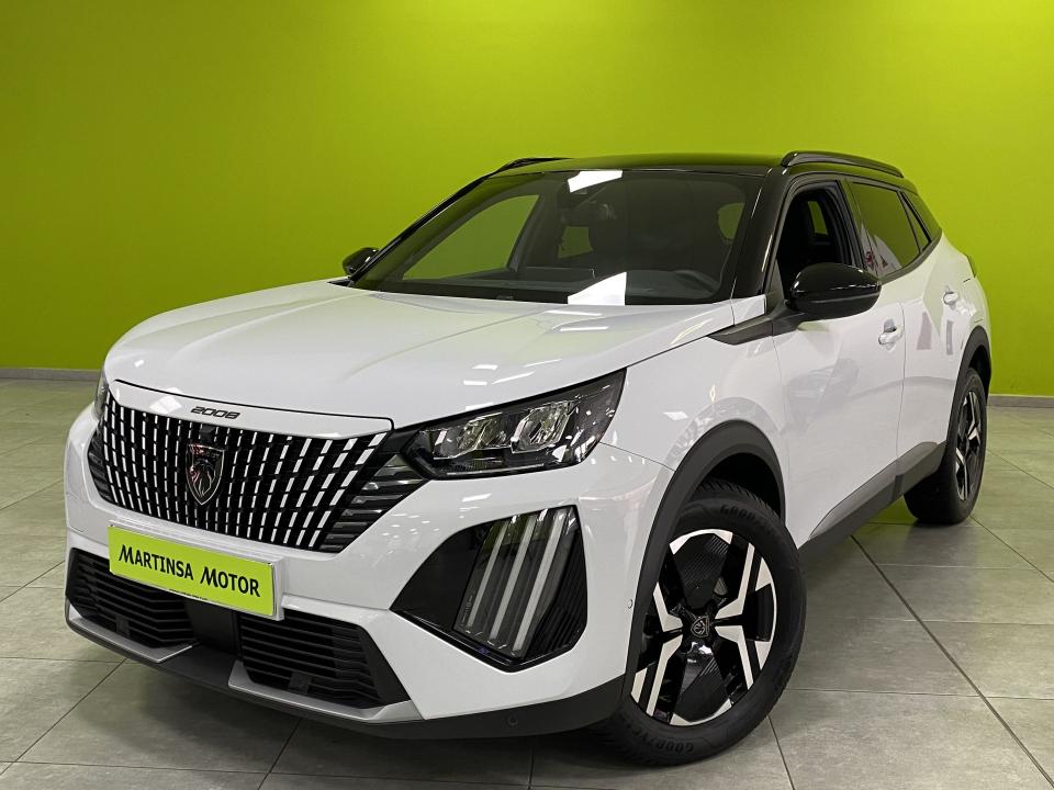 PEUGEOT 2008 (Allure Hybrid 1.2 145CV eDCS6 MHEV) en Málaga