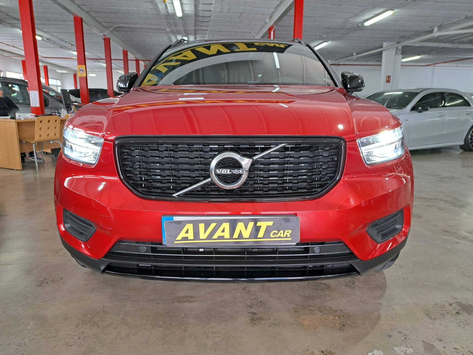Imagen 2 de VOLVO XC40