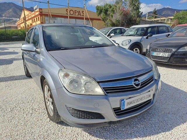 Foto del OPEL Astra 1.7CDTi Cosmo