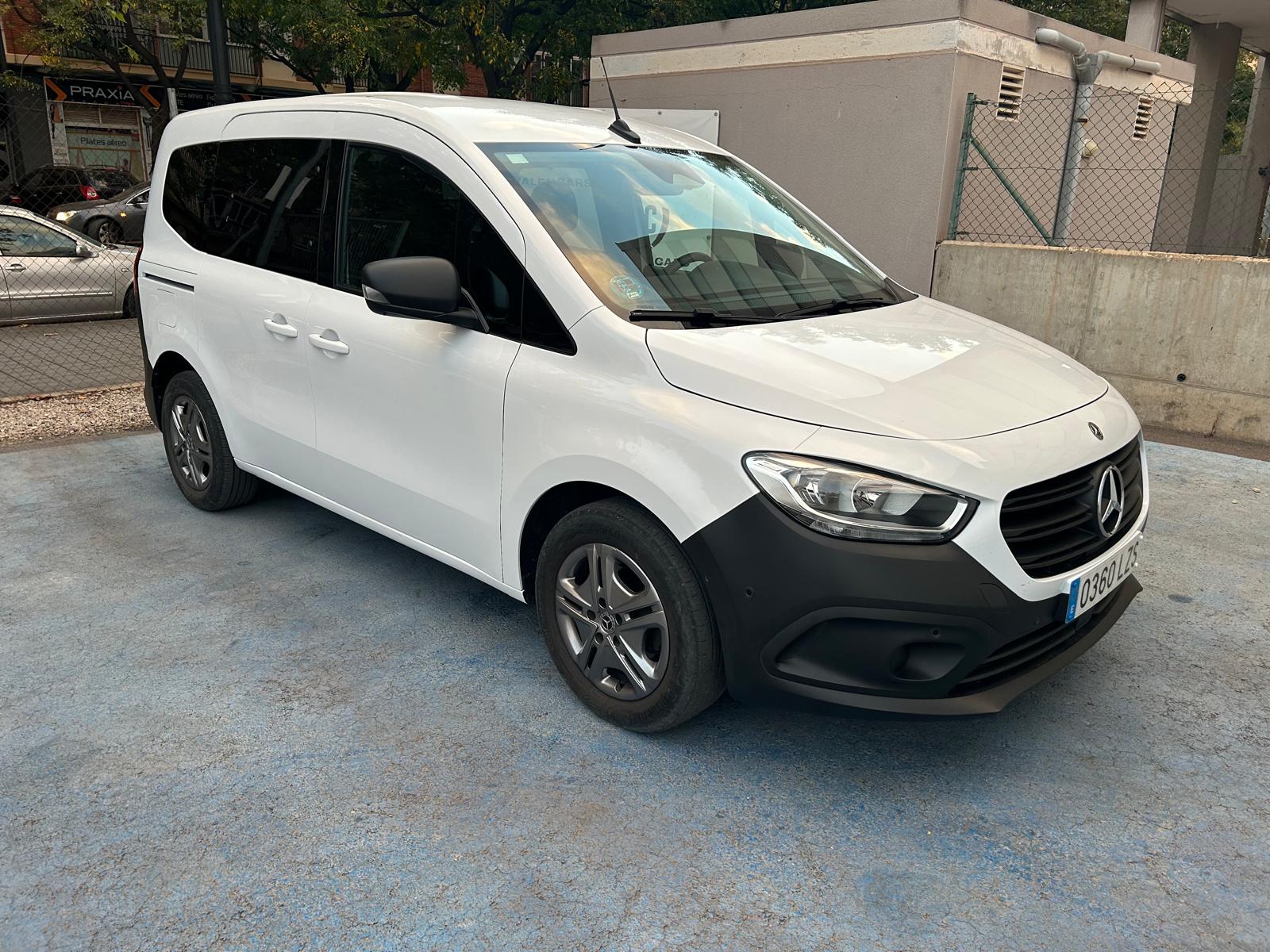 MERCEDES Citan (Tourer 110CDI Base) en Valencia