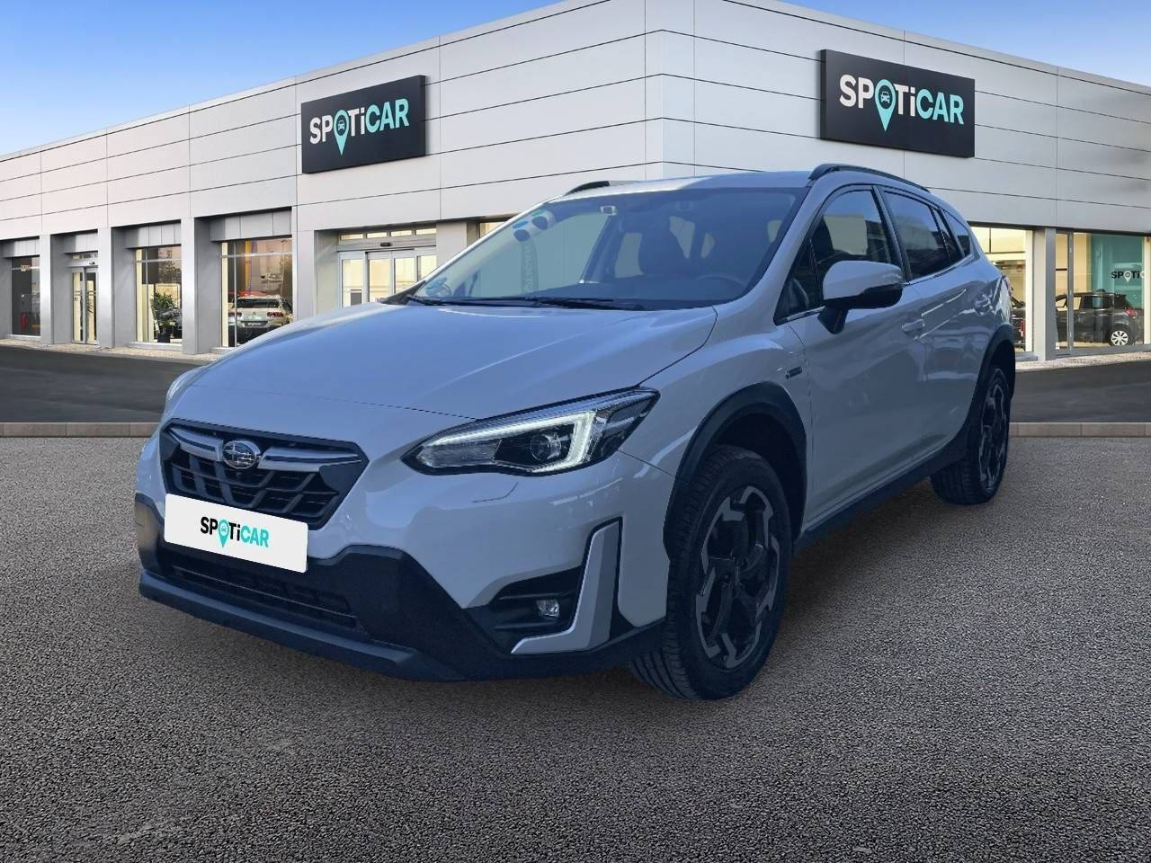 SUBARU XV ( 2.0i Hybrid CVT Executive Plus) en Sevilla