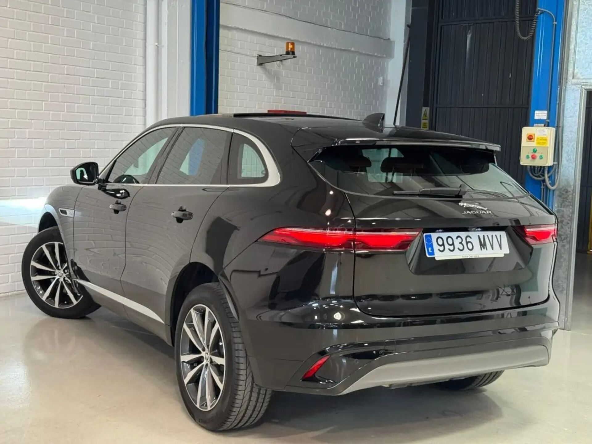 Imagen 3 de JAGUAR F-Pace