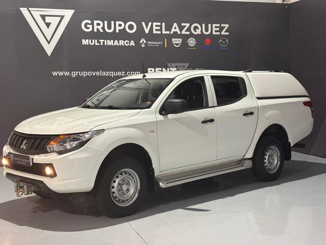 MITSUBISHI L200 (C/C 250 DI-D M-Pro) en Sevilla
