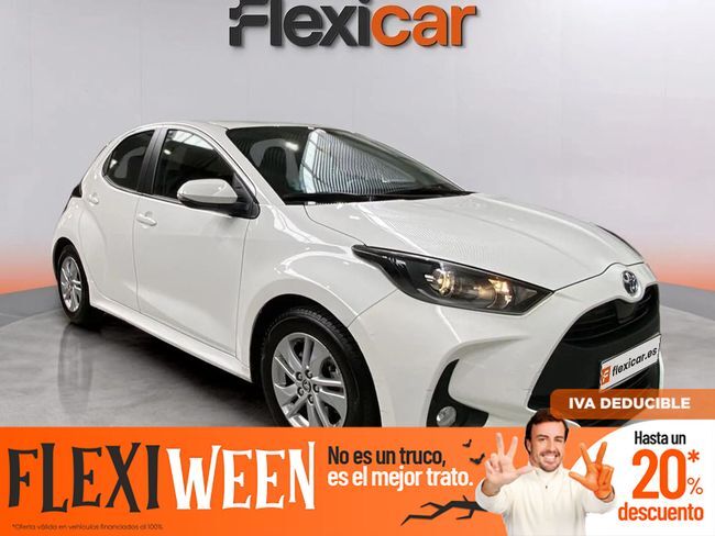 TOYOTA Yaris (1.5 120H Business Plus) en Navarra