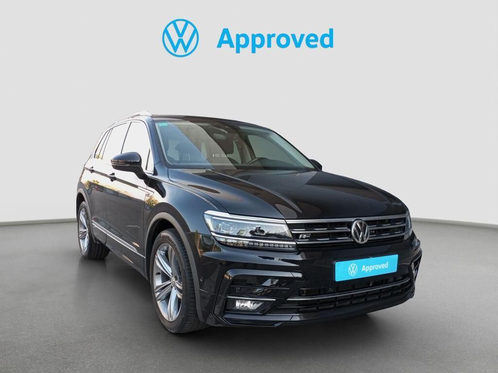 VOLKSWAGEN Tiguan (Sport 2.0 TDI 110 kW (150 CV) DSG) en Barcelona