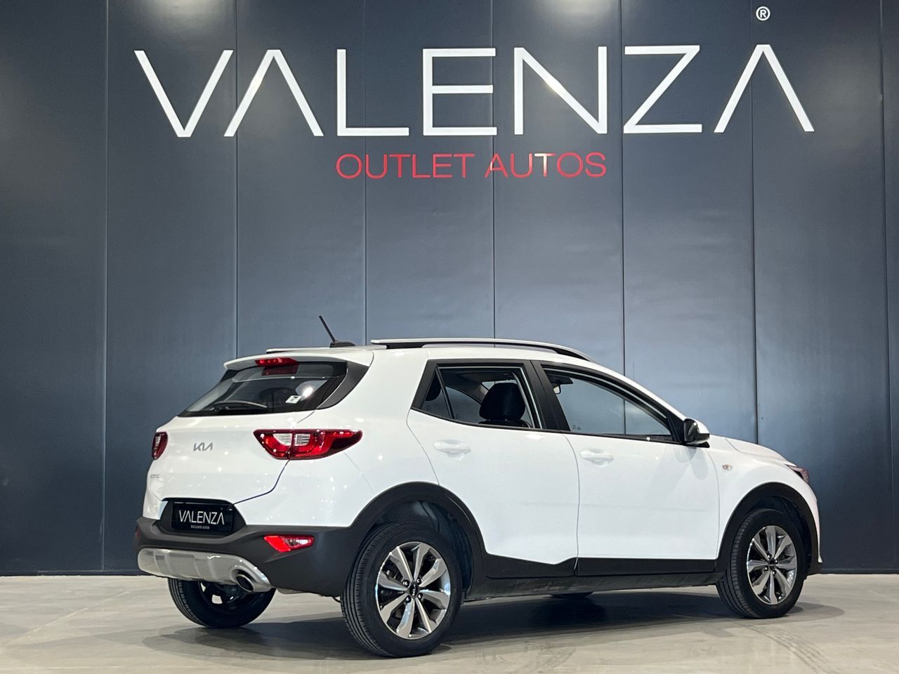 KIA Stonic (1.2 85cv drive) en Córdoba