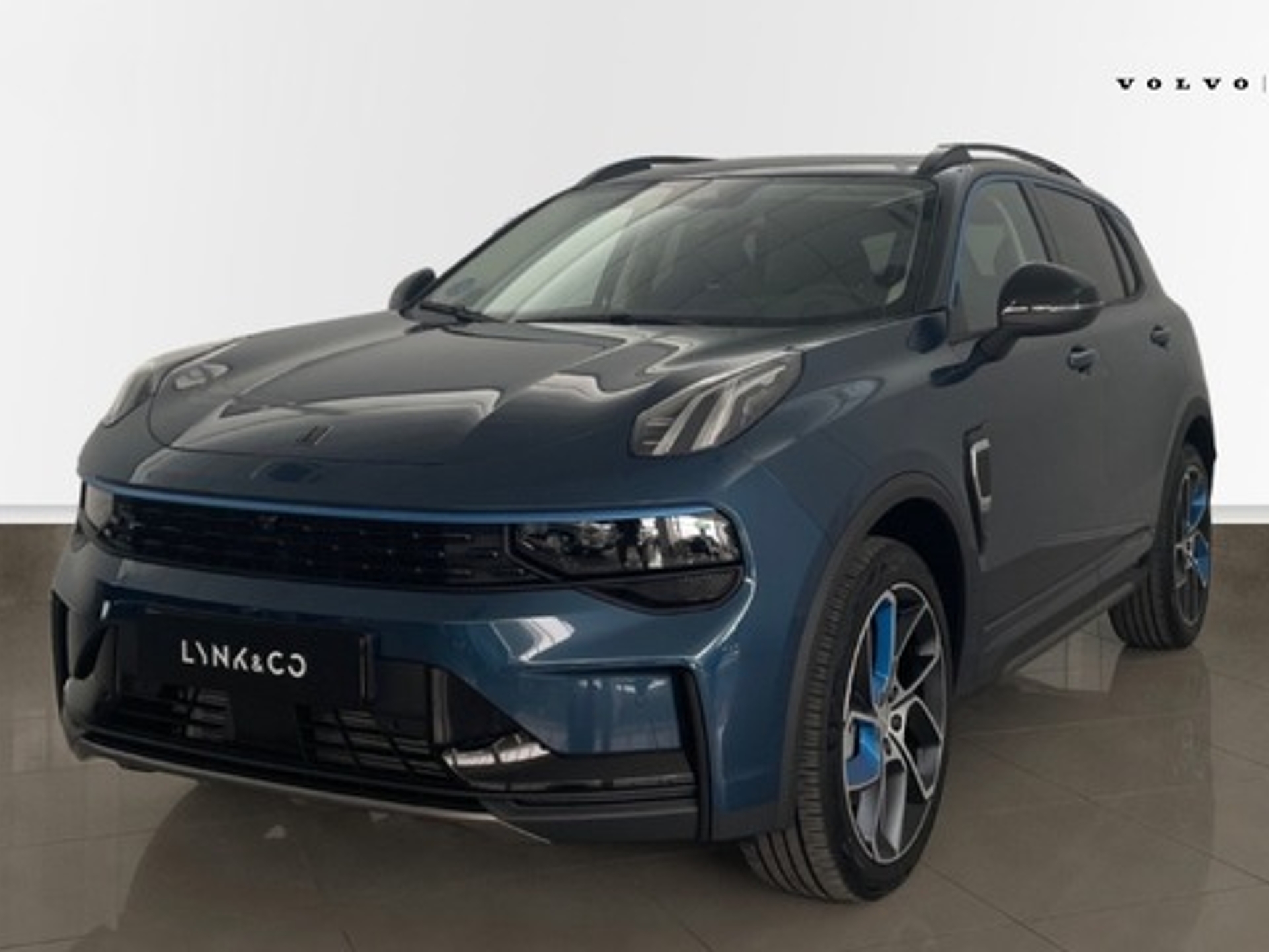 Imagen de LYNK & CO 01