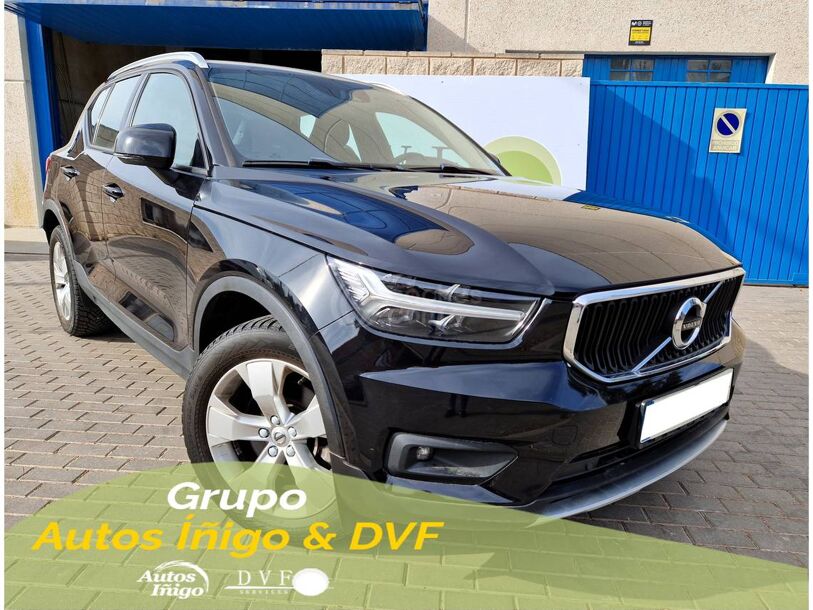 Foto del VOLVO XC40 B4 Momentum Pro AWD Aut.