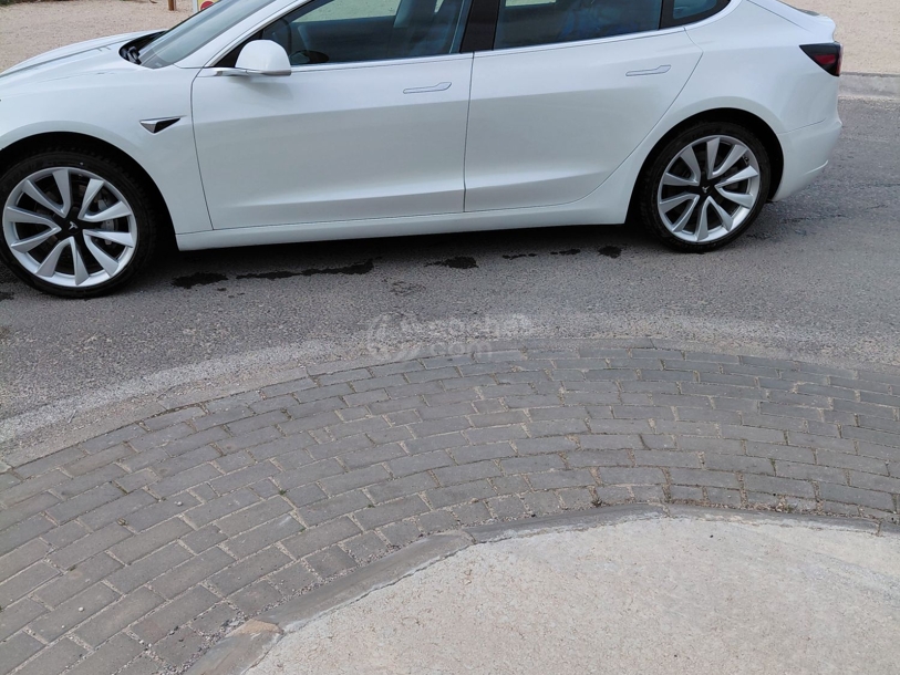 Foto del TESLA Model 3 Standard RWD Plus