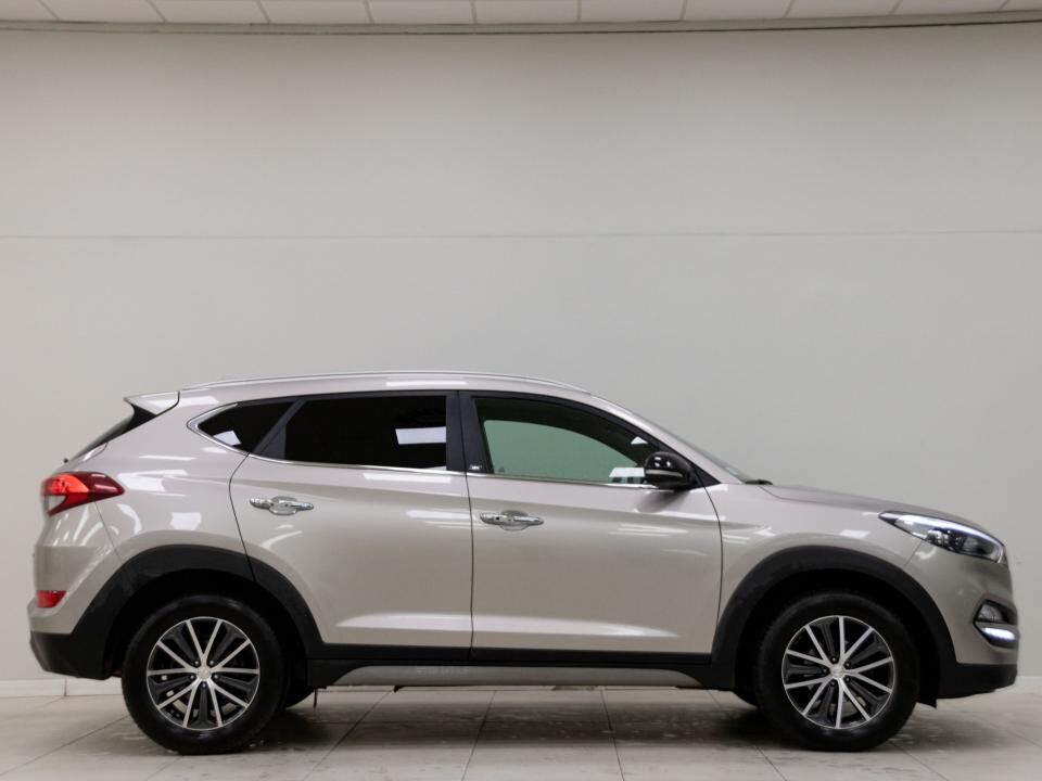 Foto del HYUNDAI Tucson 2.0CRDI BD Tecno Sky 4x2