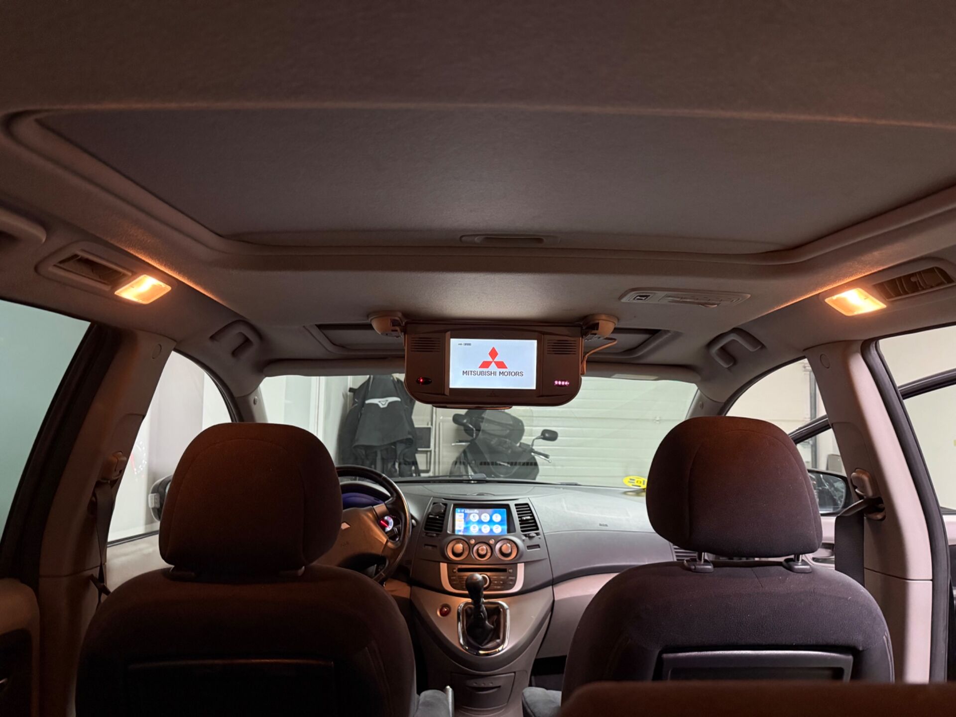 Imagen 2 de MITSUBISHI Grandis