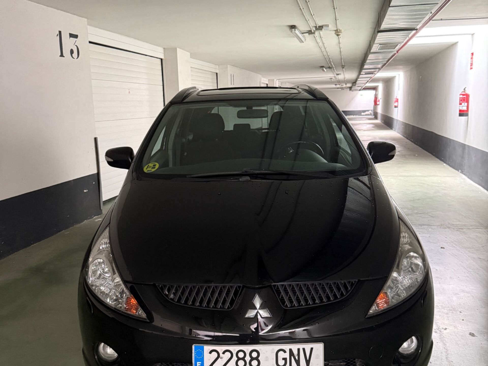 Imagen de MITSUBISHI Grandis
