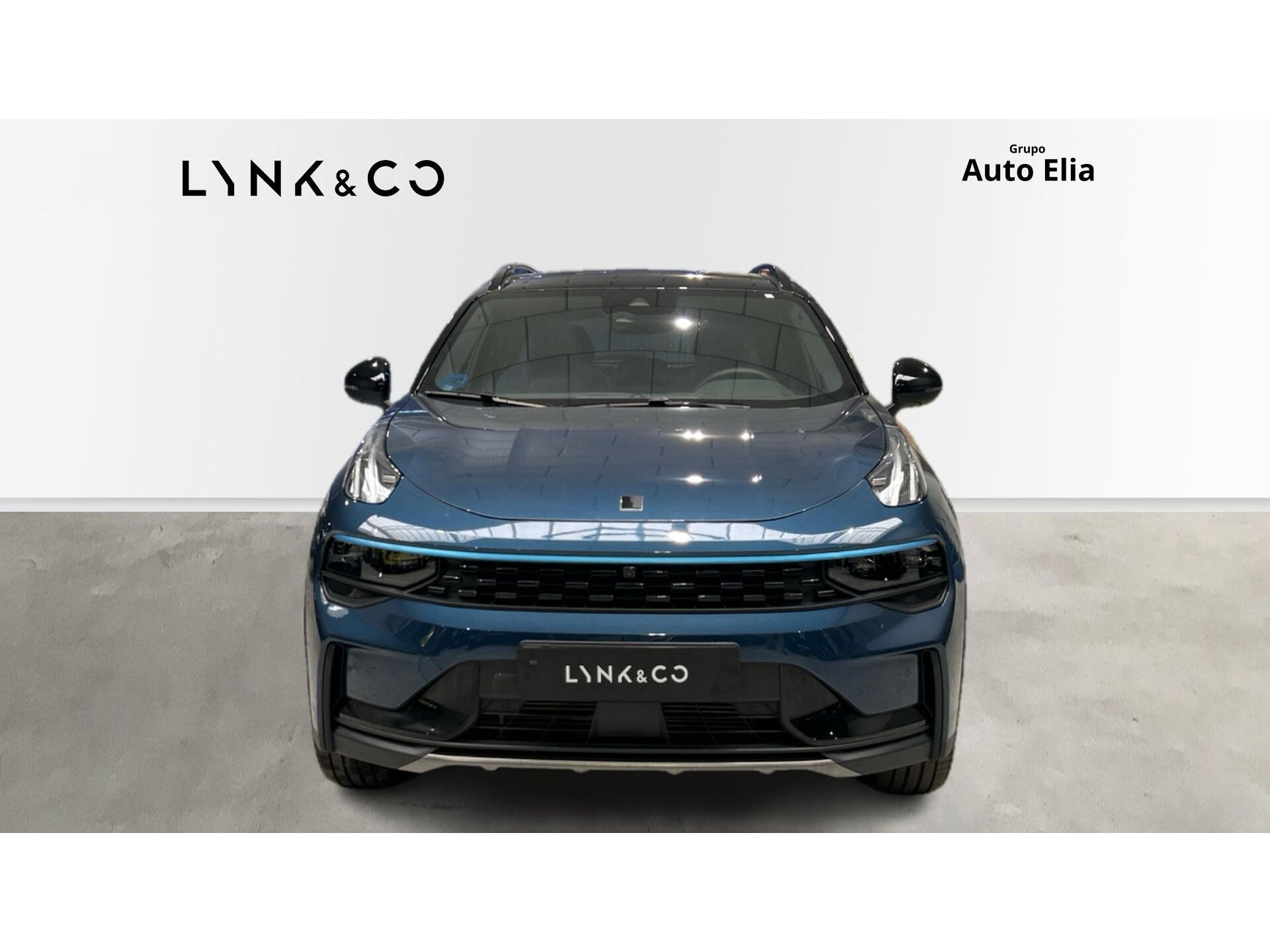 Imagen 3 de LYNK & CO 01
