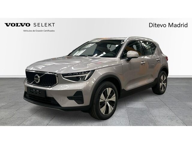 VOLVO XC40 (B3 G Core Auto 120 kW (163 CV)) en Madrid
