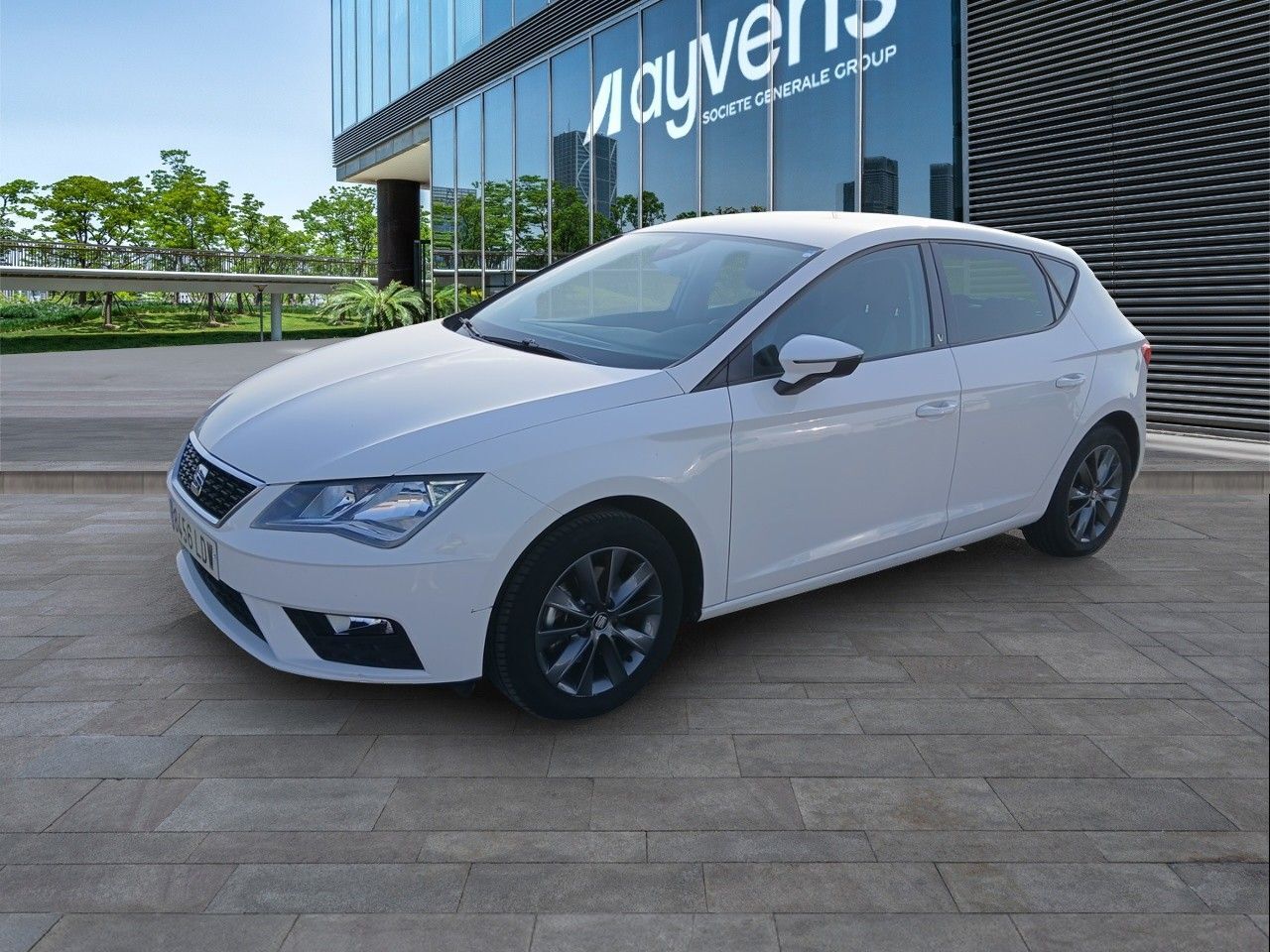 SEAT León (1.5 TGI GNC S&S Style Visio Edition 96 kW (130 CV)) en Madrid