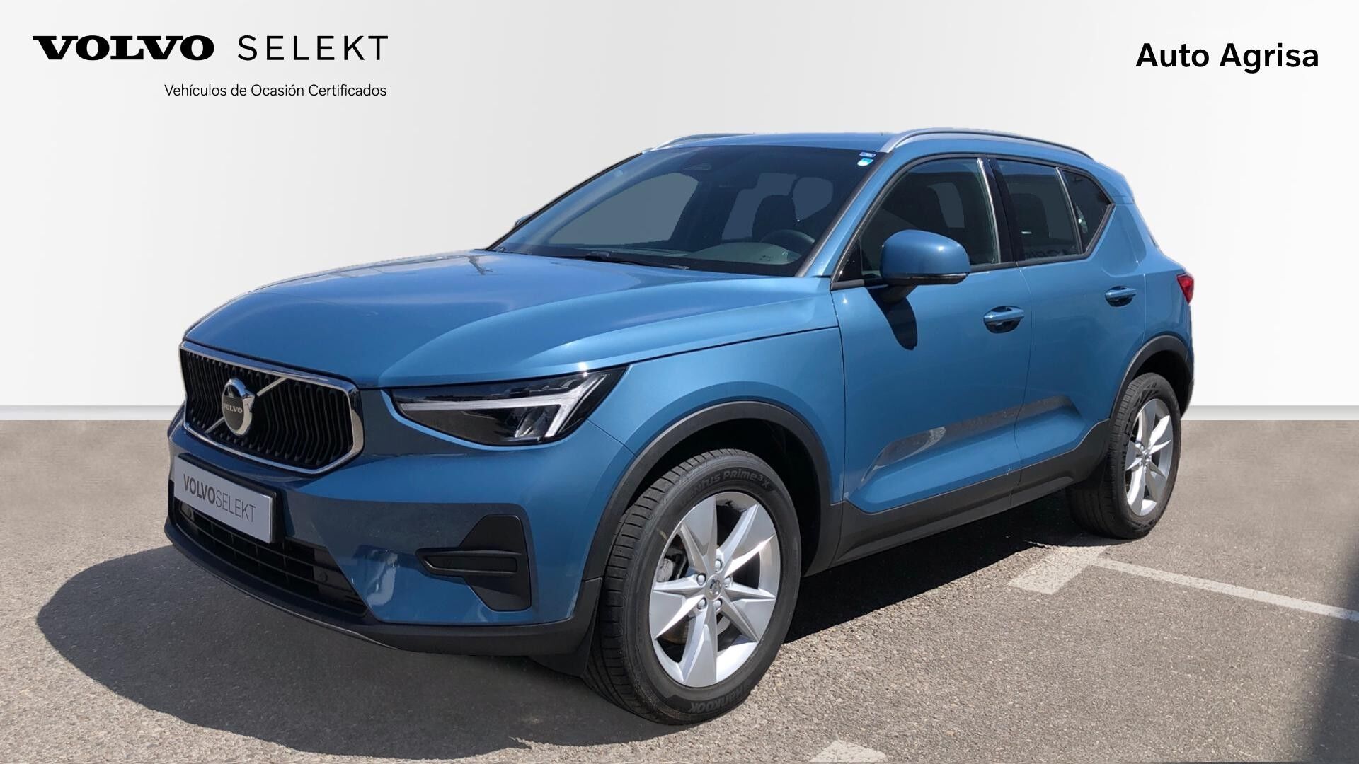 VOLVO XC40 (2.0 B3 CORE AUTO 163 5P) en Rioja, La